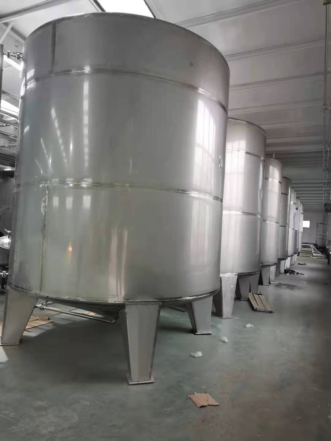 不锈钢储酒罐