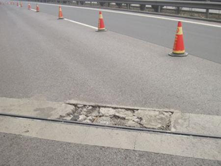 石膏基自流平砂浆